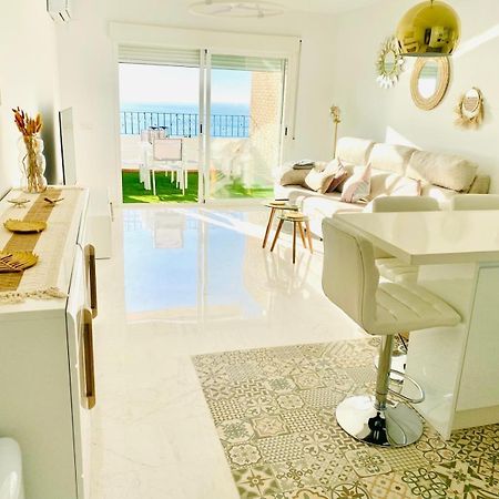 Jardines De Adnania En Marina Del Este Con Vistas Al Mar 拉海瑞德拉 外观 照片